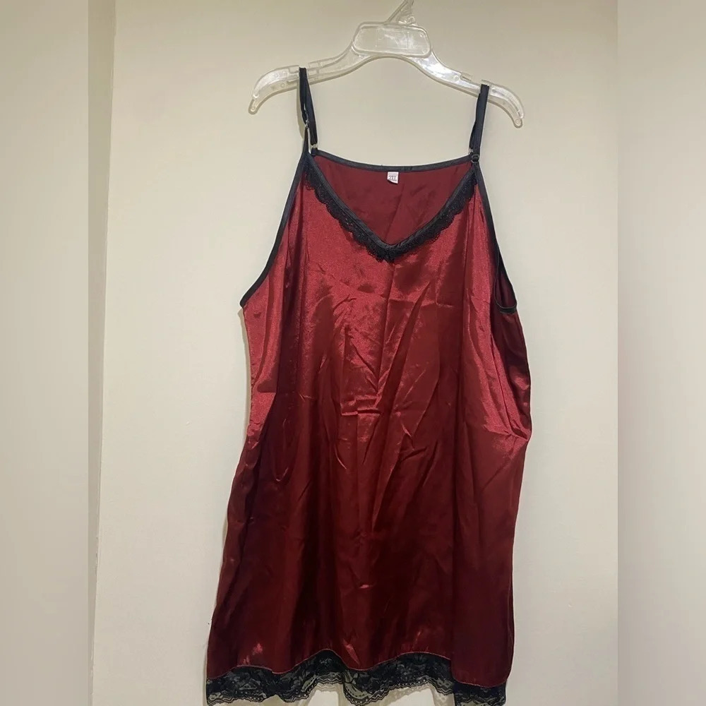 Plus size Women’s 2X Red Silk Dress with Black Lace and Adjustable Straps  soft